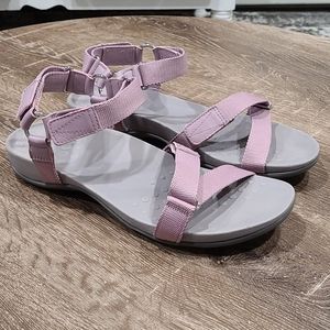 Vionic Candice purple strappy sandals size 11